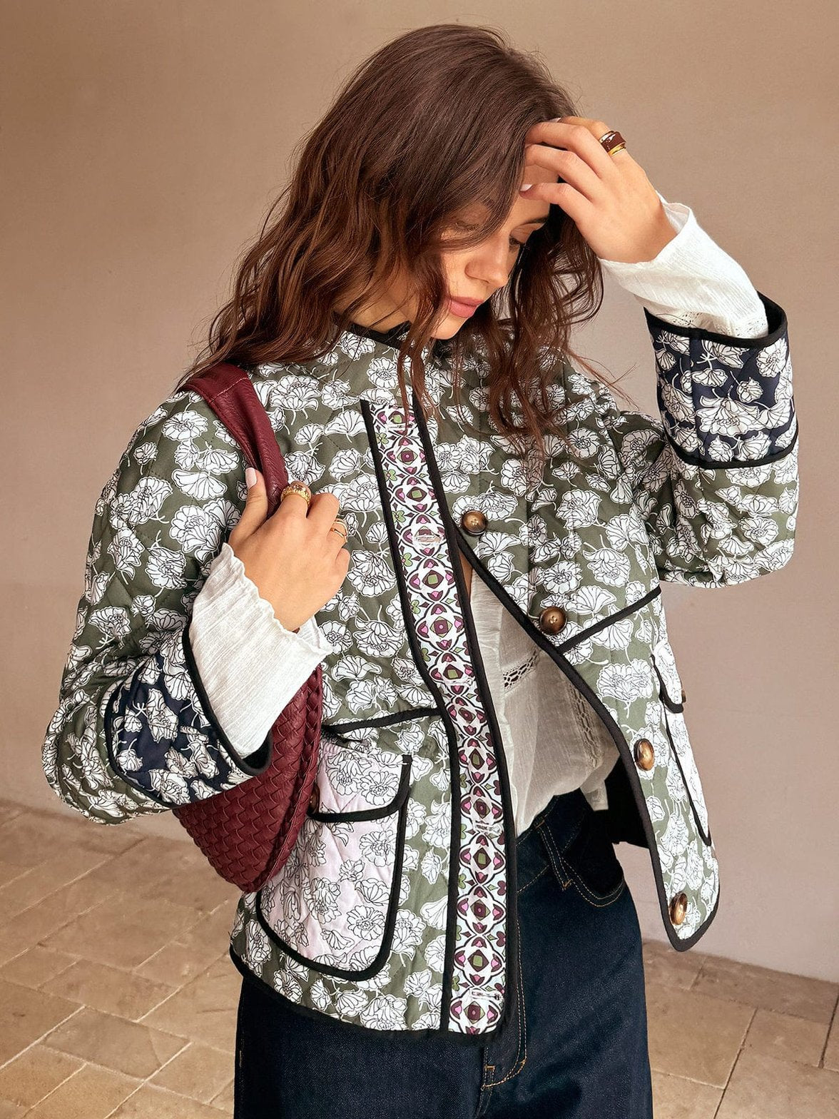 Manteau bohème fleuri vert olive soleil