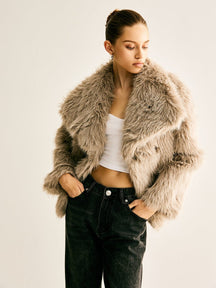 Manteau fausse fourrure beige élégant doux