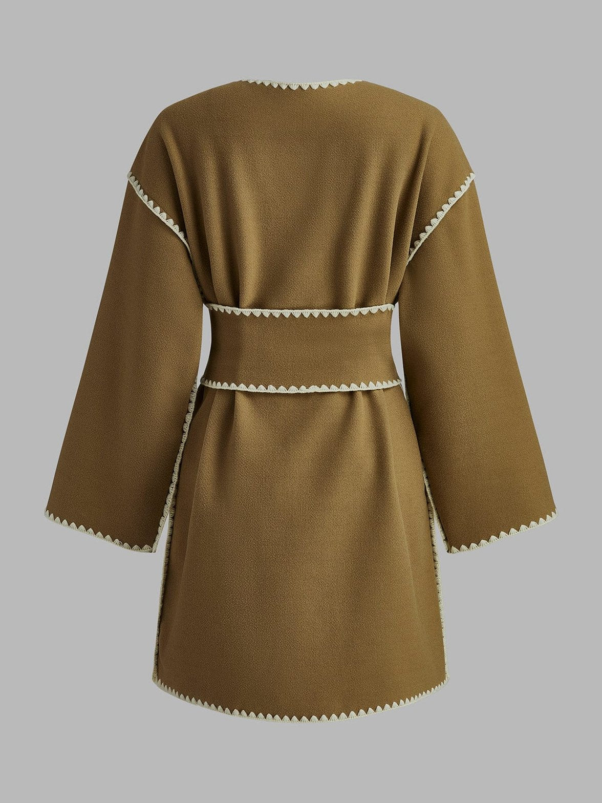 Manteau ceinturé avec finitions décoratives doux