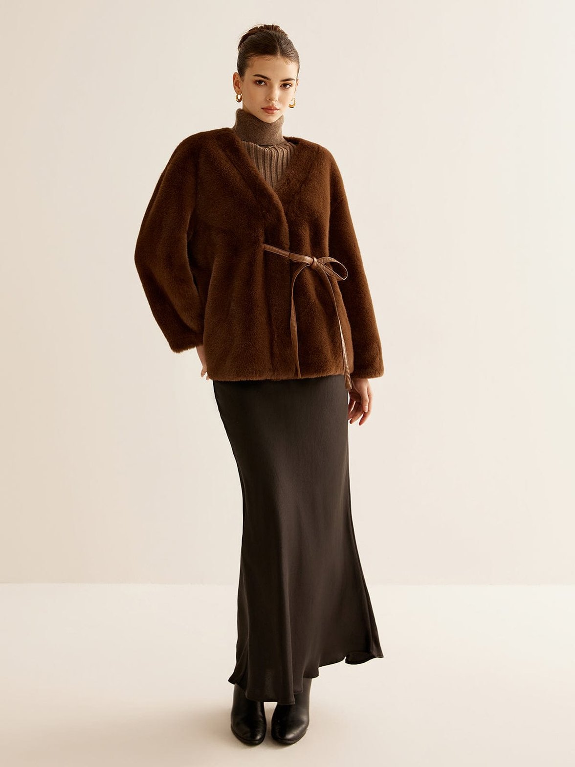 Manteau fausse fourrure col V chaleur