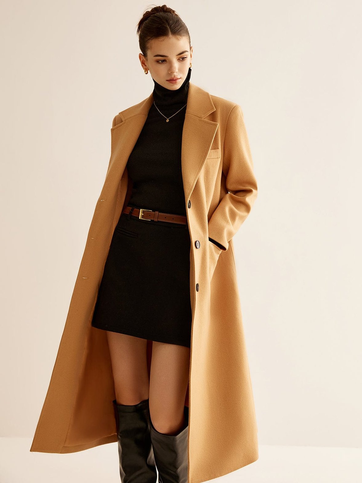 Manteau long camel élégant étoile