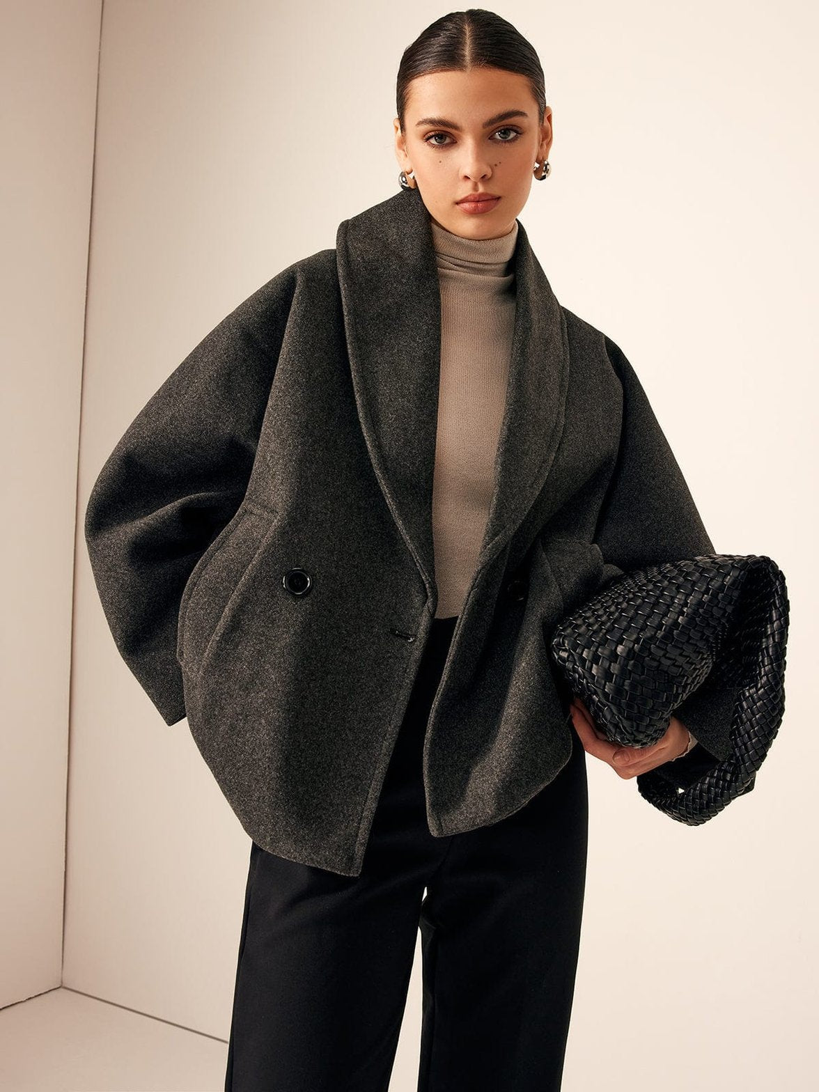 Manteau tweed gris oversize élégant papillon