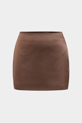 Jupe satinée marron élégante vue de face doux