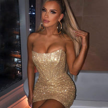 Robe corset pailletée vue de profil lune
