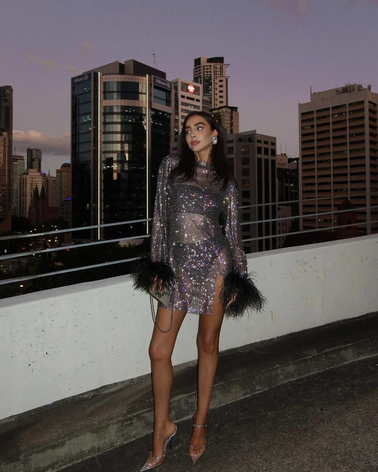 Robe courte métallisée détail brillant