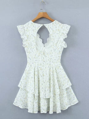 Robe courte volantée détail dentelle soleil