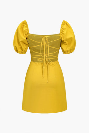 Robe courte dos nu vue de dos étoile