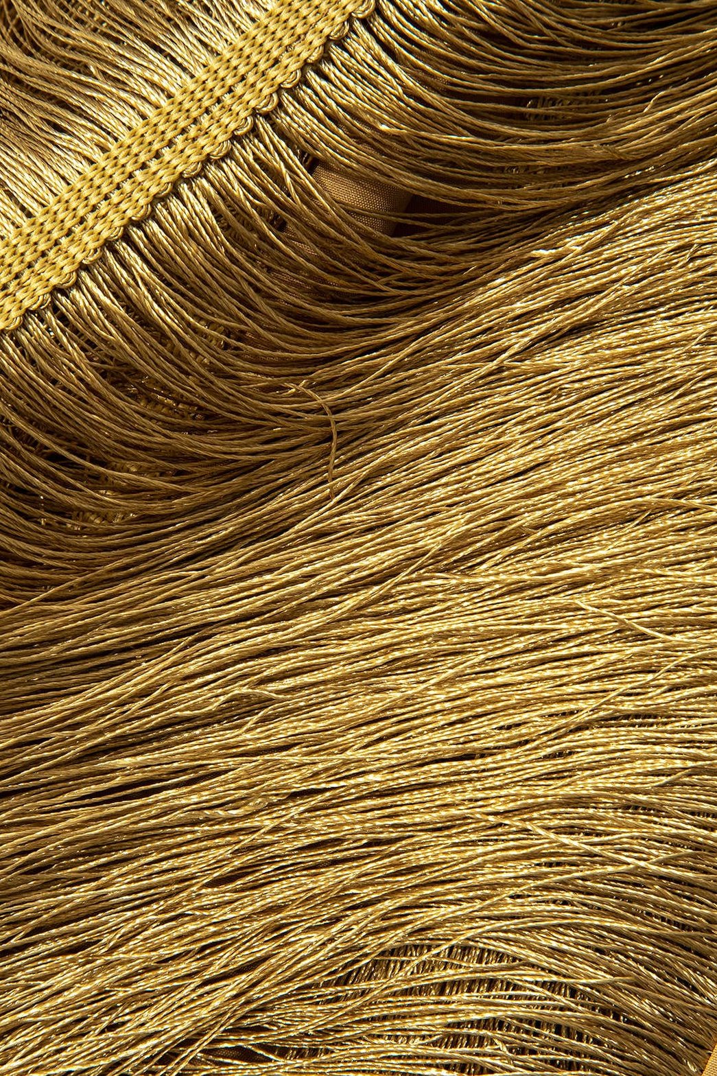 Robe franges argentée détail dos vague