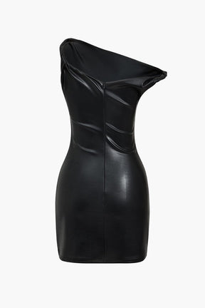 Robe courte effet cuir ajustée profil étoile