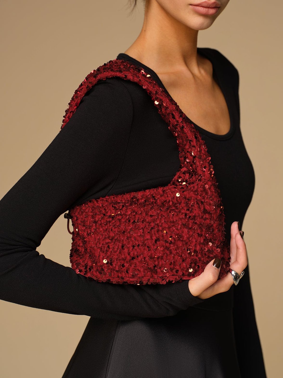 Sac à main velours pailleté rouge glamour