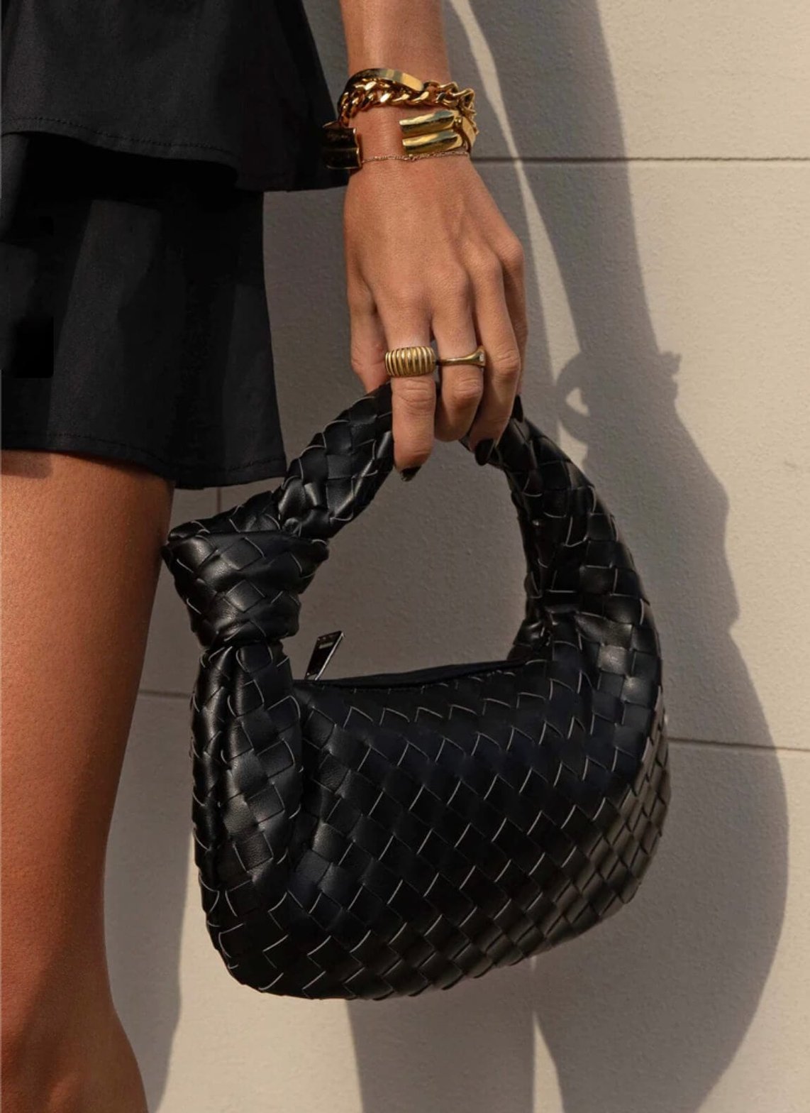 Mini sac tressé noir élégant soleil