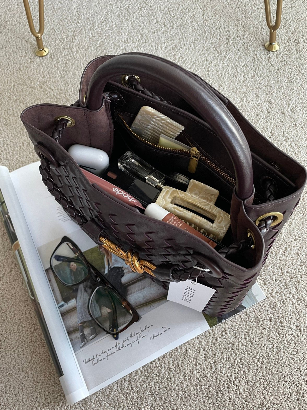 Mini sac tressé marron détail tressage aérien