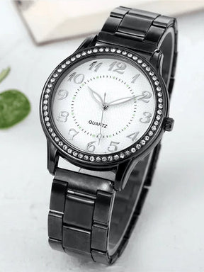 Montre élégante avec cadran blanc cerise