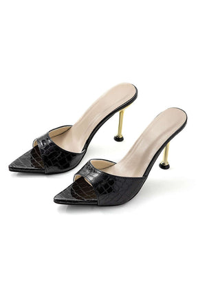 Mules noires élégantes vue de côté gracieux