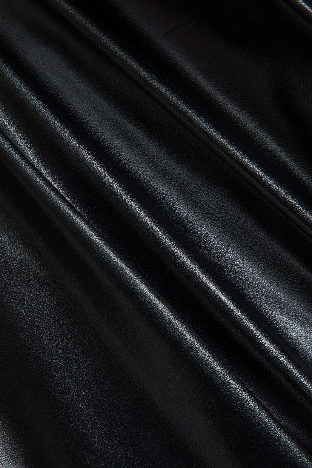 Détail des poches du pantalon cargo style