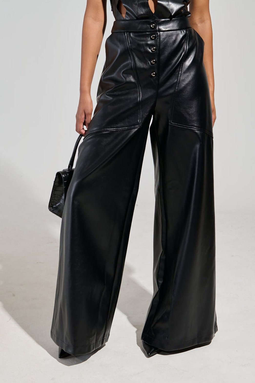 Pantalon large en simili cuir noir élégant velours