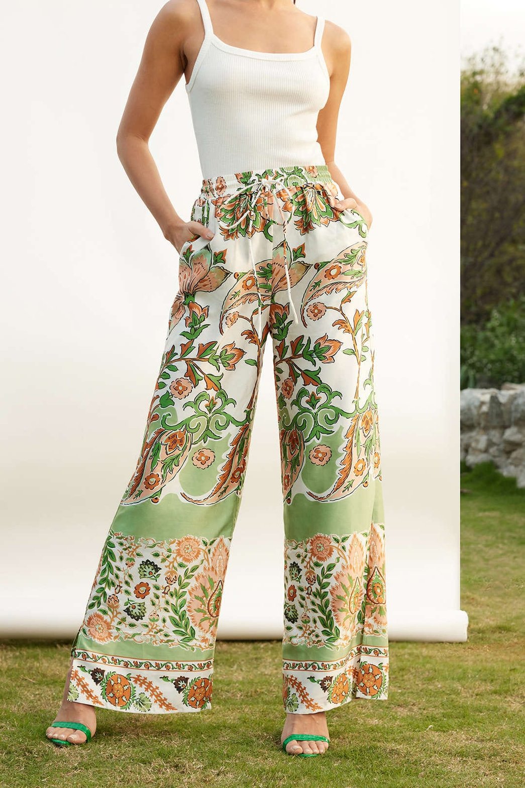 Pantalon fluide motif nature vague