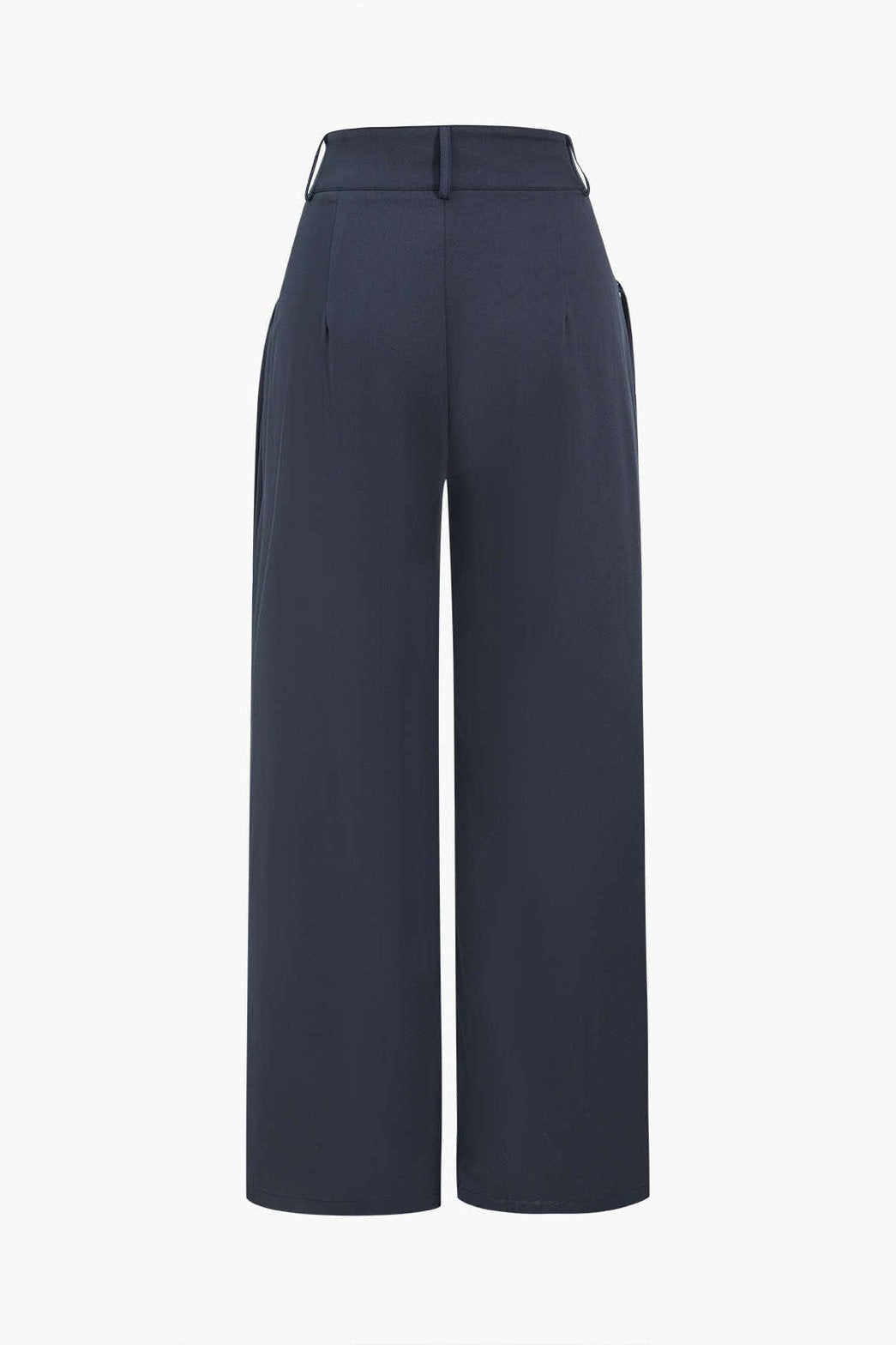 Détail des poches du pantalon noir nuage