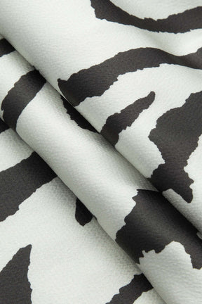 Pantalon palazzo imprimé zébré vue portée vent