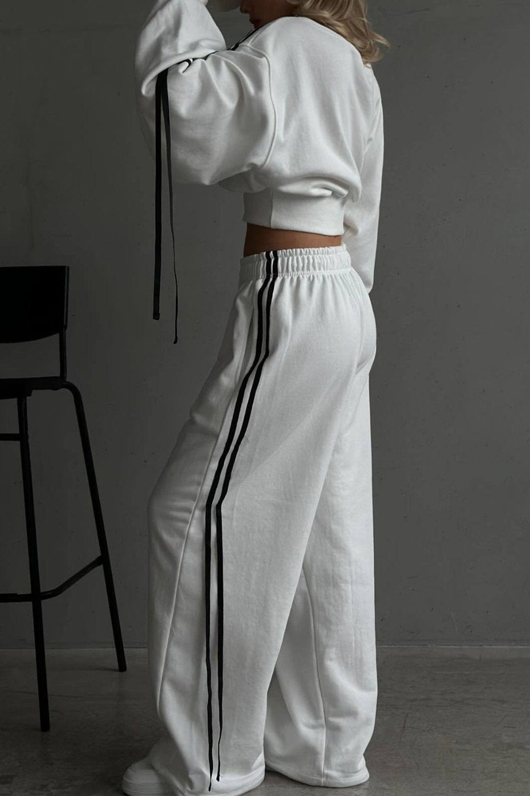 Pantalon large sport blanc élégant harmonie