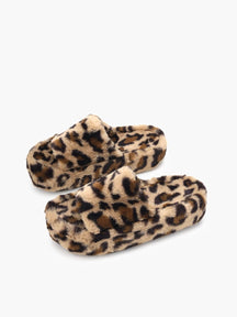 Pantoufles peluche léopard vue arrière chaleur