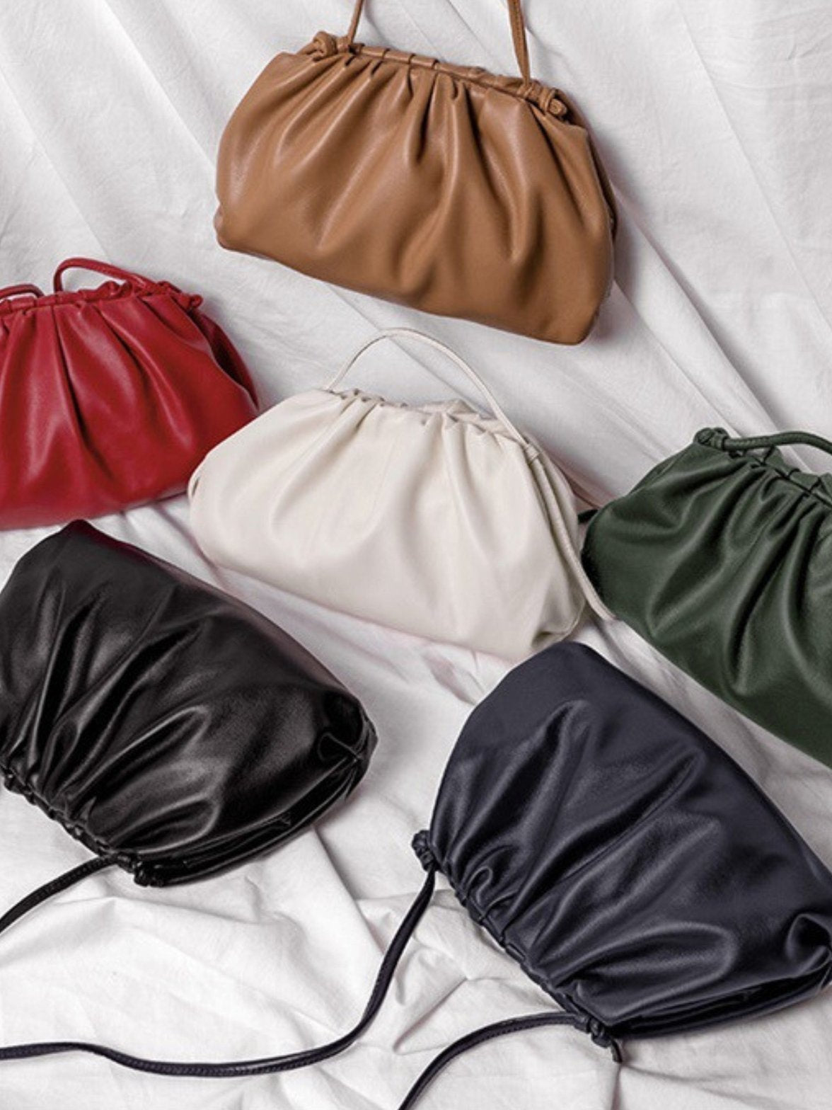 Pochette Luna détail bandoulière topaze