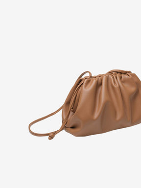 Pochette Luna détail fermeture perle