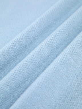 Pull col roulé bleu pastel tendance