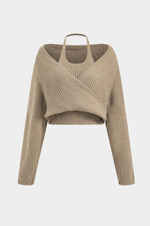 Pull beige col halter croisé vue de face soleil