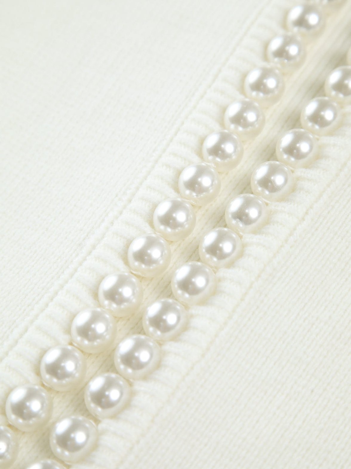 Pull Élégant en Tricot avec Perles
