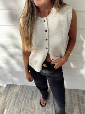 Pull tricot boutonné vue face confort