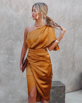 Robe satin chic soirée perle