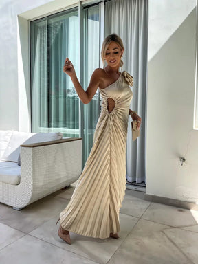 Robe beige vue latérale poésie