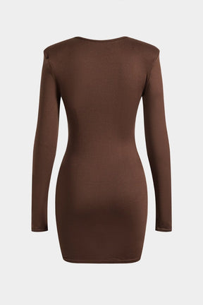 Robe courte drapée marron vue de côté satin