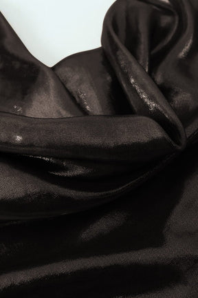 Robe de cocktail métallisée rubis