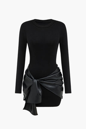 Robe courte simili cuir col rond style