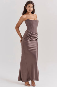 Robe longue sophistiquée perle