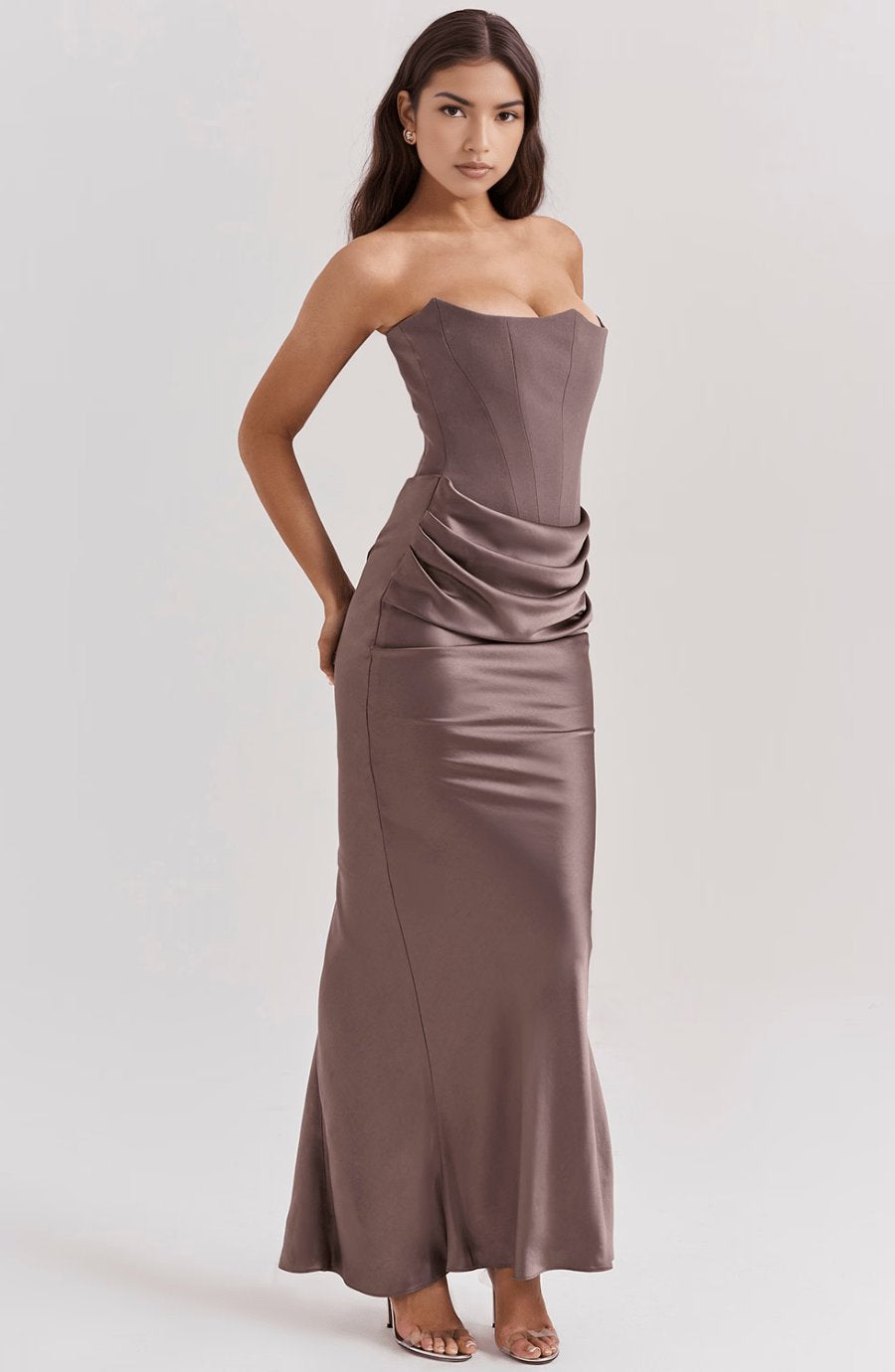 Robe longue sophistiquée perle