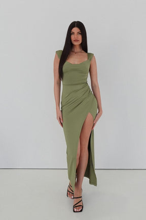 Détail fente robe kaki étoile