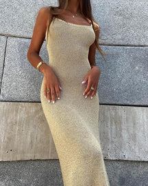 Robe longue bohème en maille dorée soleil