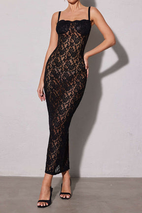 Robe dentelle ajustée noire diamant