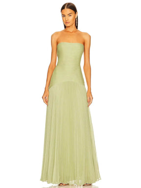 Robe longue élégante vue latérale douceur