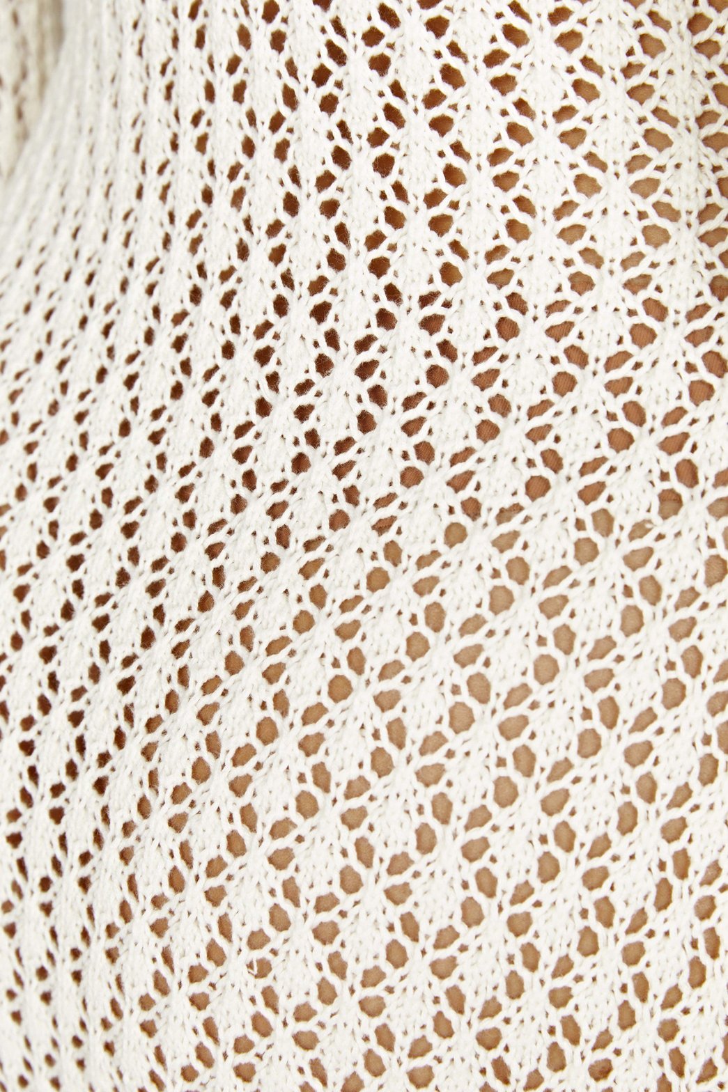Robe longue blanche en crochet vue latérale arc