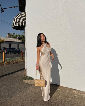 Robe satin élégante soirée jasmin