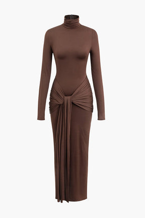 Robe longue marron col roulé élégante soleil