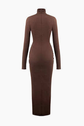 Robe moulante col montant drapée lune
