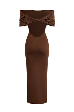 Robe longue moulante marron soirée satin