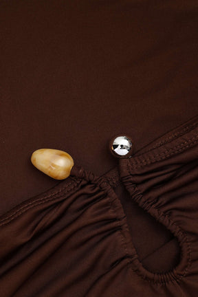 Robe longue drapée marron détail drapé grâce