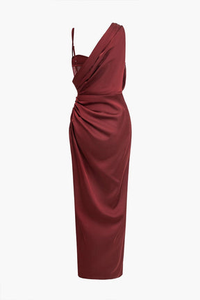 Robe moulante asymétrique grenat