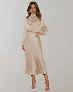 Détail manches robe satin - Éclat